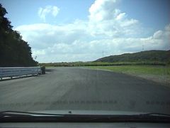 �܂������ɃR�[�X������̂��ǂ�������Ȃ��B�X�s�[�h�o�Ă�Ɠ��ɁB